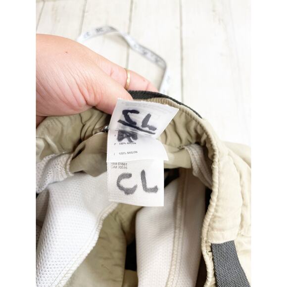 The North Face Khaki Men’s Nylon Shorts Size S - Picture 7 of 7